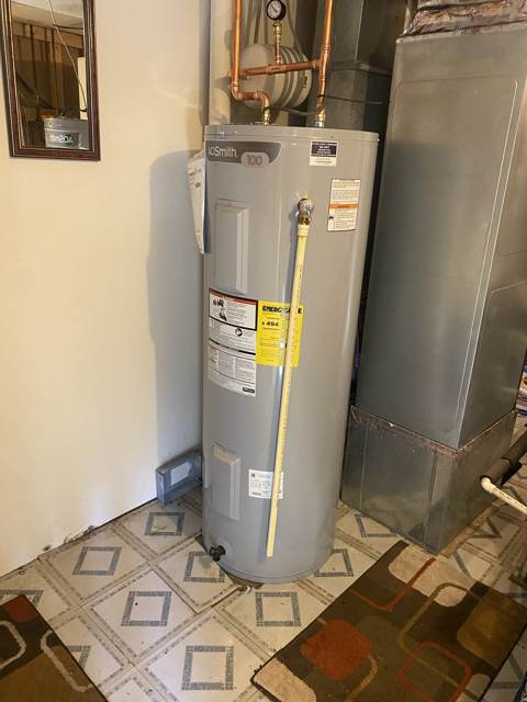 Water heater installed by Mayes Plumbing & Heating in Hyattsville, MD